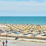 Medusa - & Pools * Mamaia